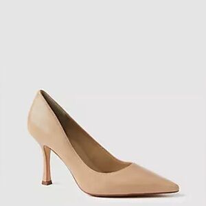 NWT NEW Ann Taylor Classic Camel Mila Heels - never worn, perfect neutral Sz7